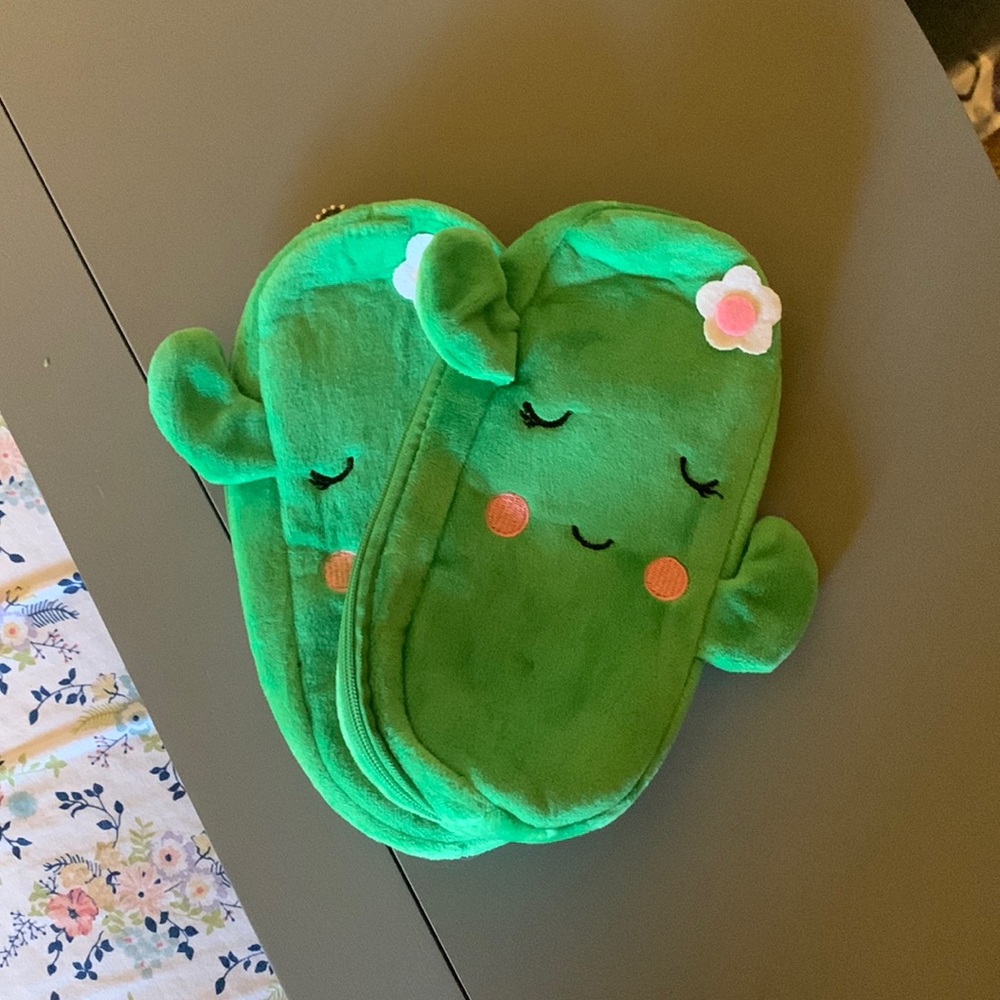 NWOT plush cactus wallet with key chain